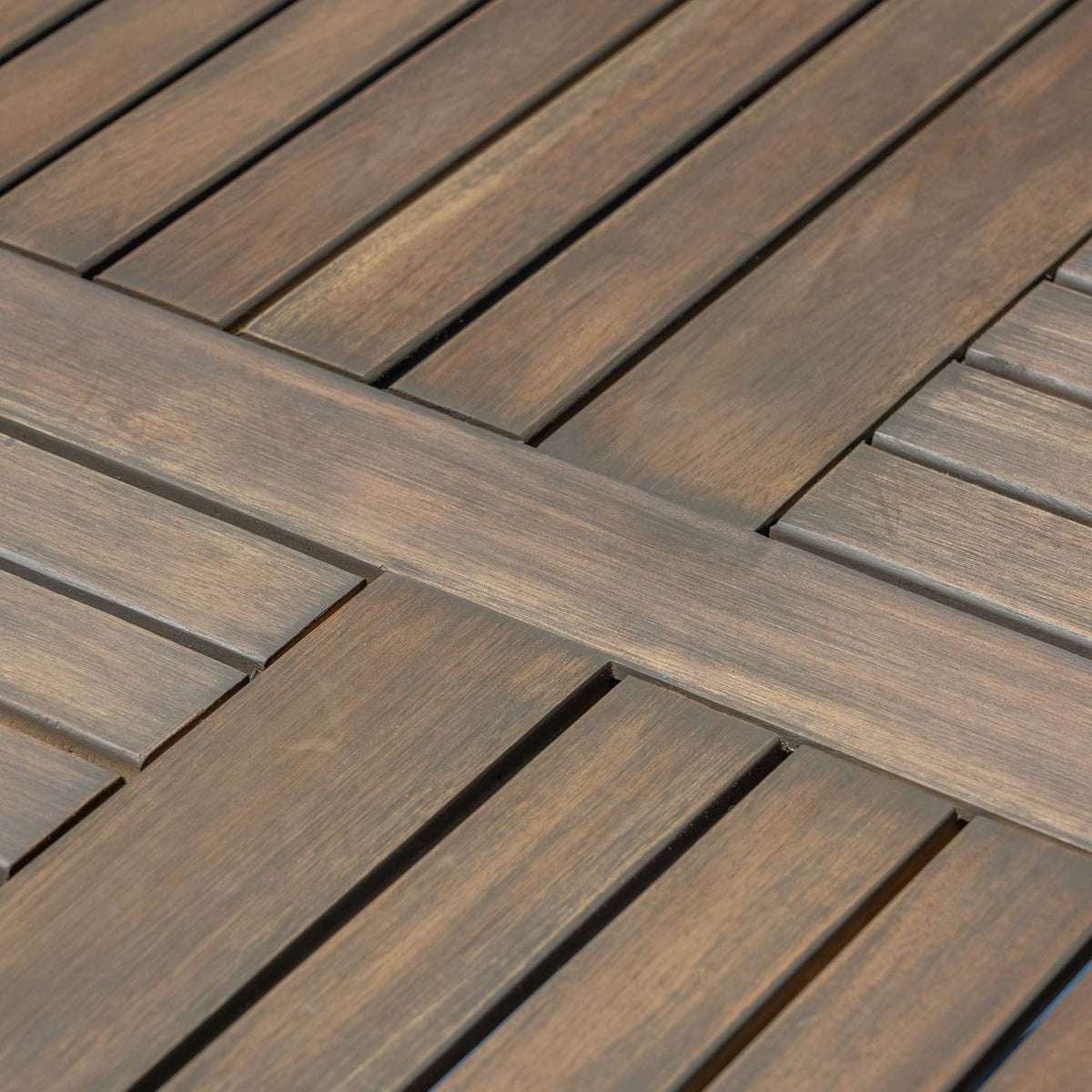47 Round Acacia Wood Dining Table J40429