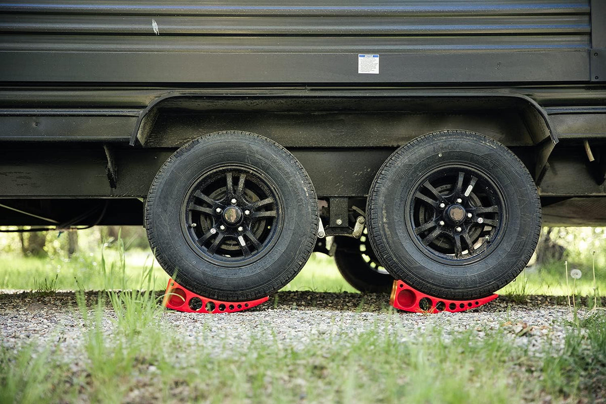 2-Pack Camper Levelers with 4 Pack of Roasting Stix E442