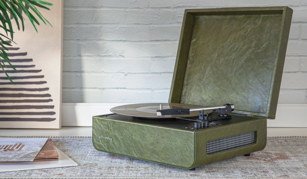 Vinyl Record Player with Speakers and Wireless Bluetooth Turntable O46098
