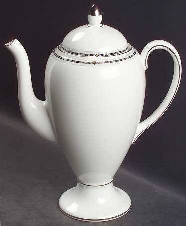 Fine China Coffee Pot & Lid Y59015