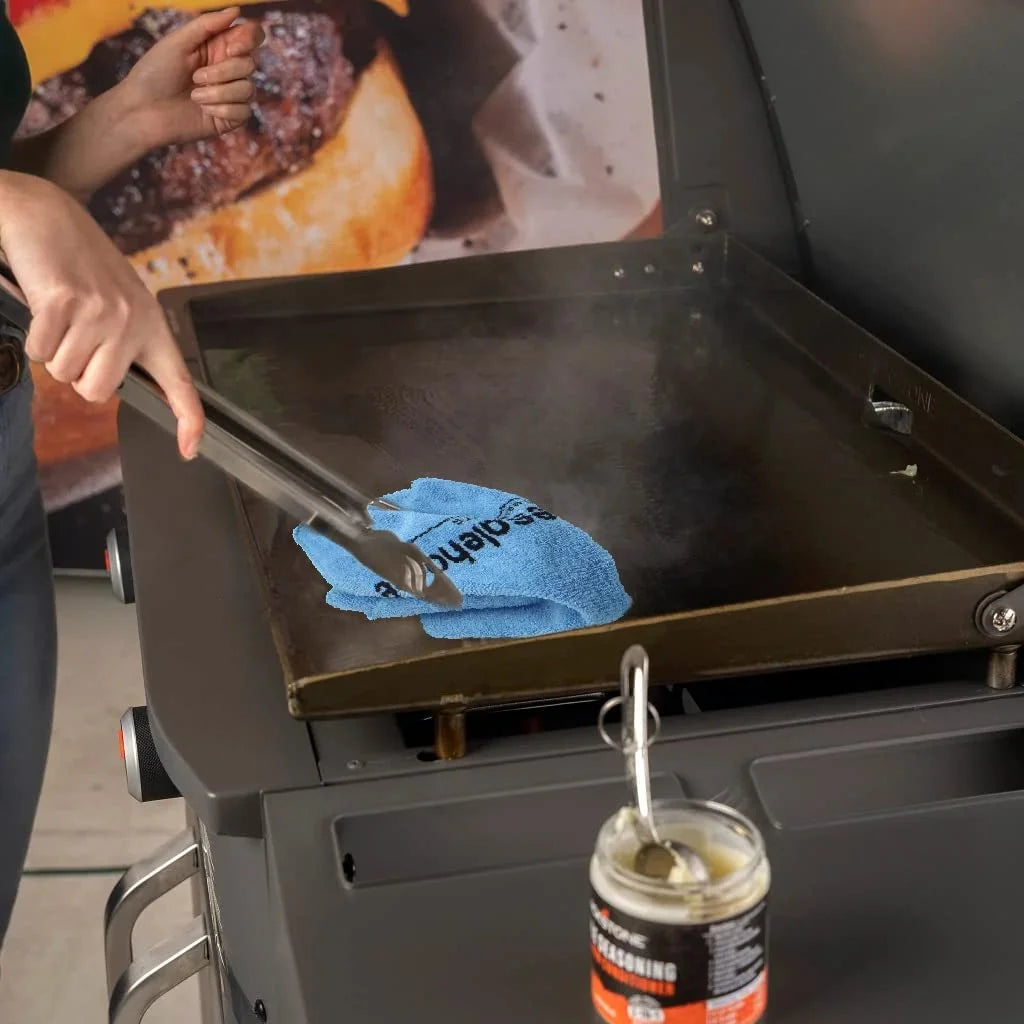 22 inch Propane Flat Top Gas Grill with Hood and Stand J92693