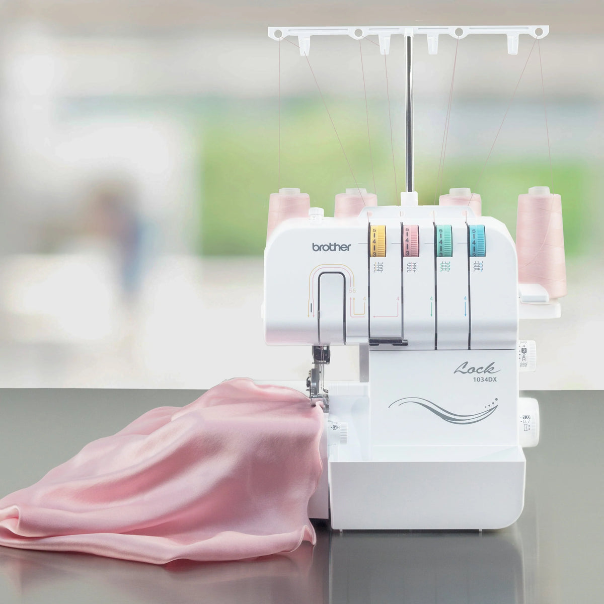 3 or 4 Thread Serger V5615